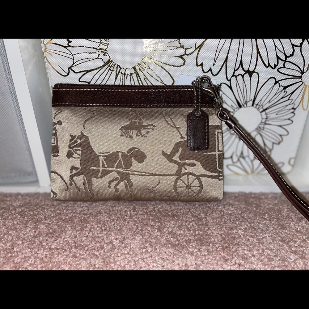 NWT Coach Wallet Wristlet - Picture 2 of 5